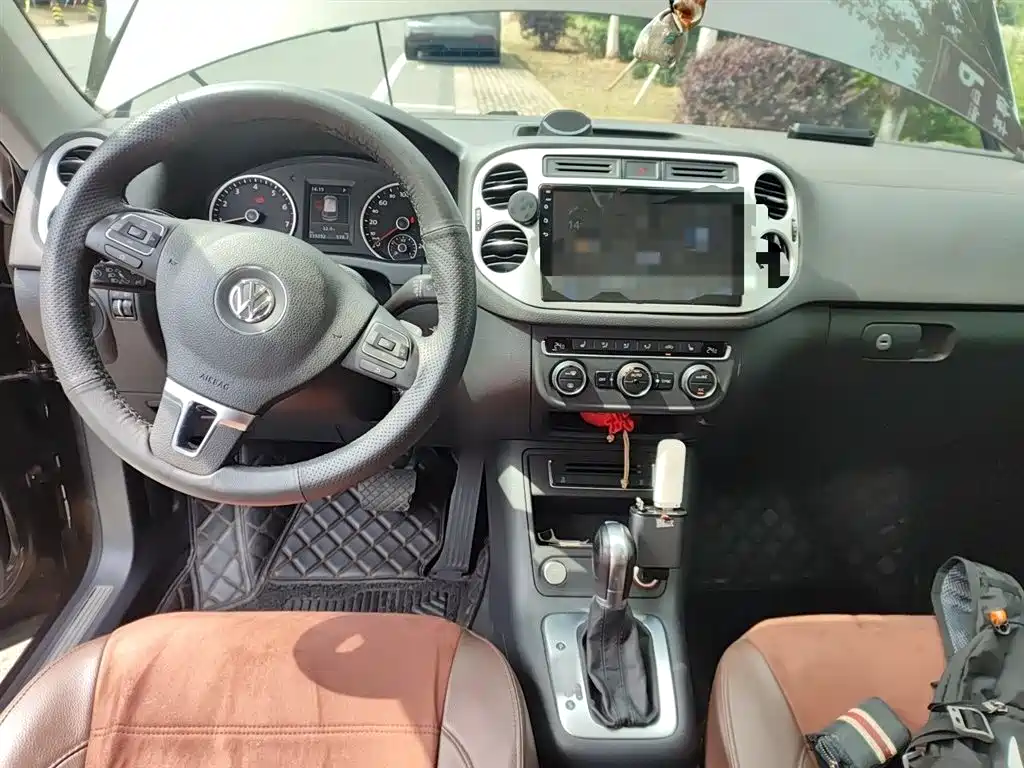 Volkswagen Tiguan 2015 — фото 10