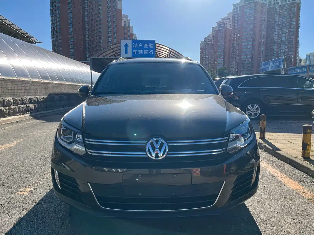 Volkswagen Tiguan 2018 — фото 2
