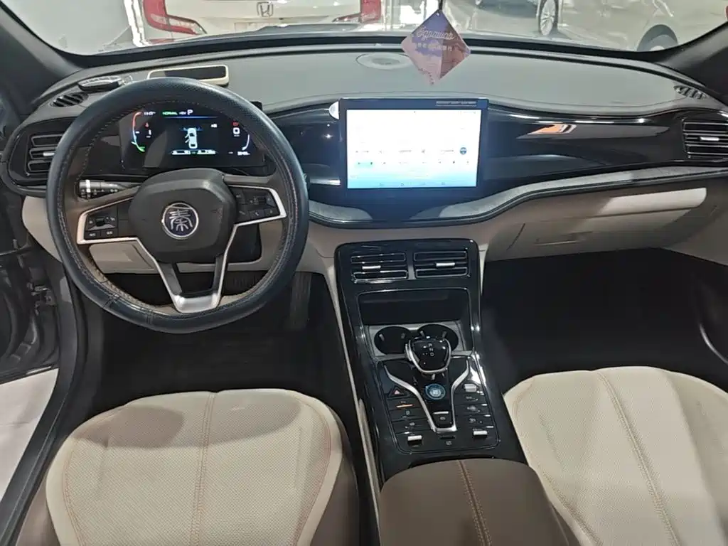 BYD Qin PLUS 2025 — фото 10