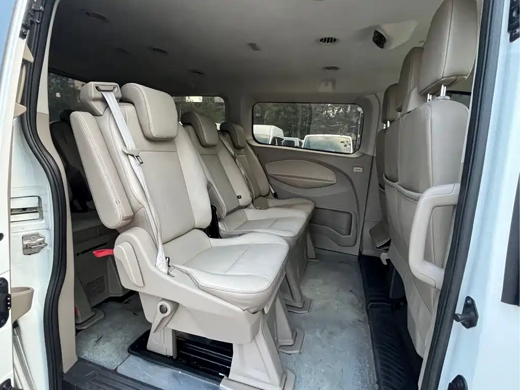 Ford Transit 2021 — фото 11