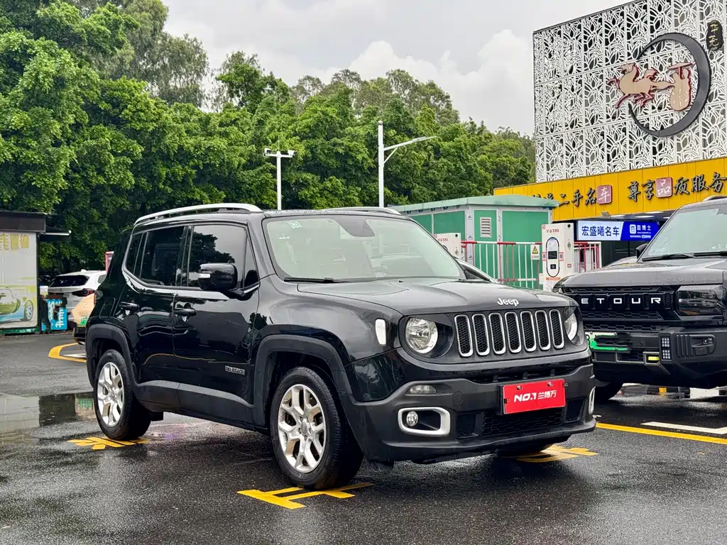 Jeep Renegade 2016 — фото 3