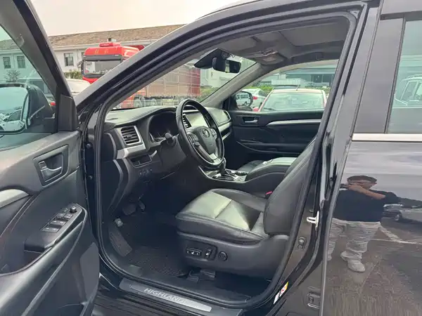 Toyota Highlander 2018