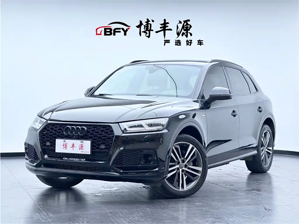 Audi Q5L 2020 — фото 1