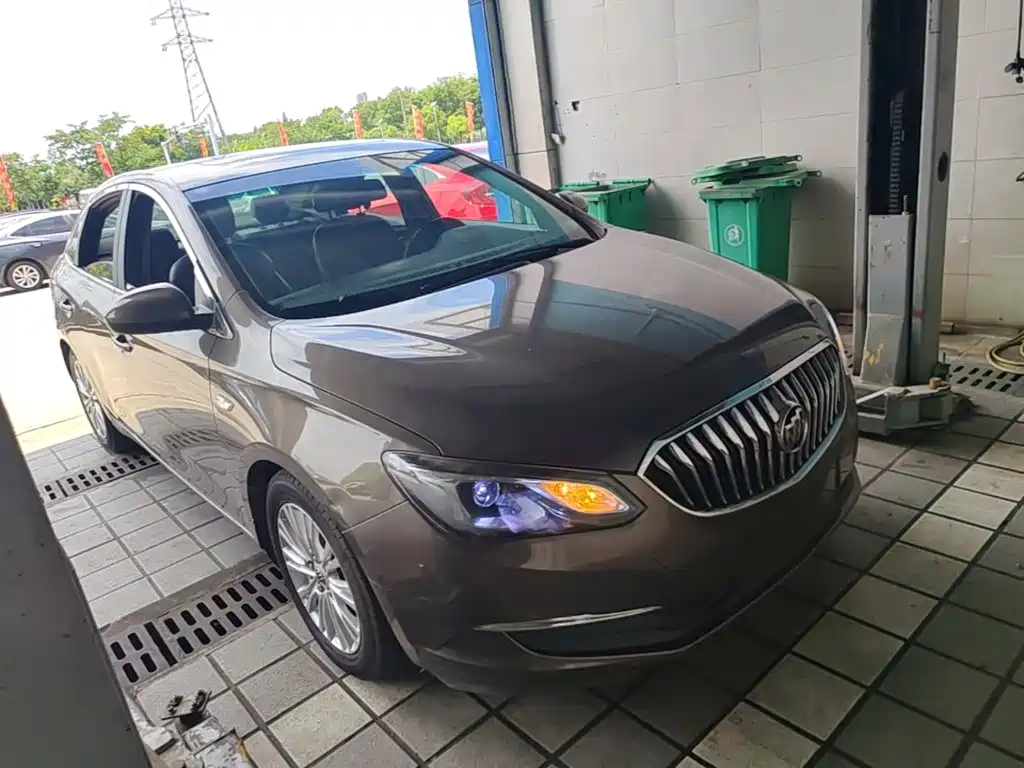 Buick Excelle 2015 — фото 4