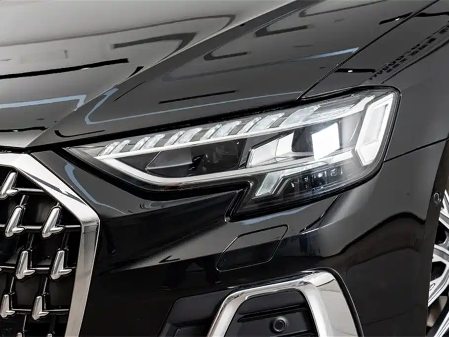Audi A8 2023 — фото 4