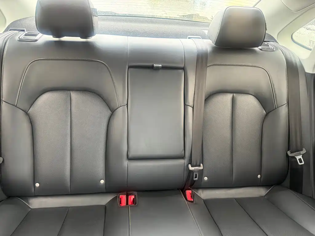 Roewe i6 MAX 2020 — фото 12
