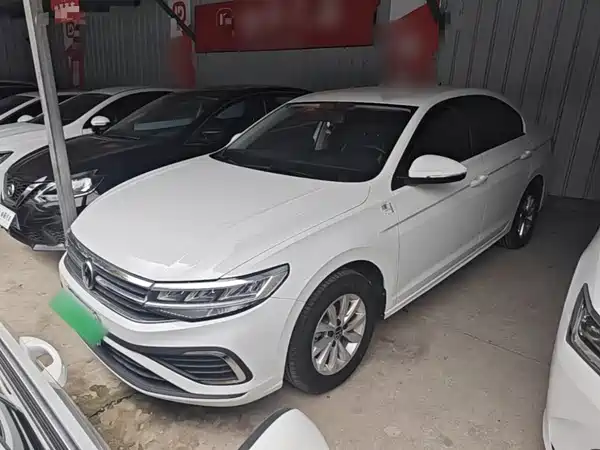 Volkswagen Bora 2023