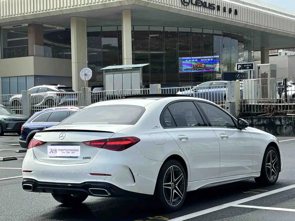 Mercedes-Benz C-Class 2023