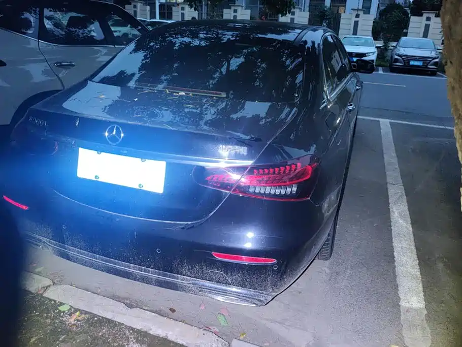 Mercedes-Benz E-Class 2022