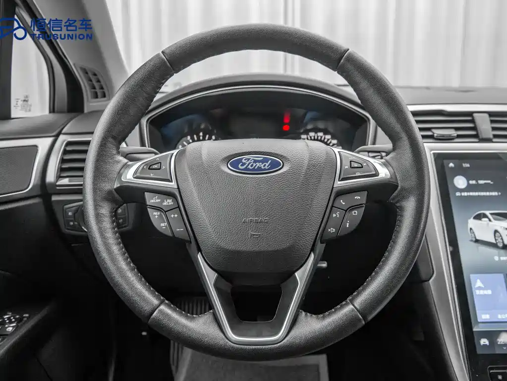 Ford Mondeo 2020 — фото 16