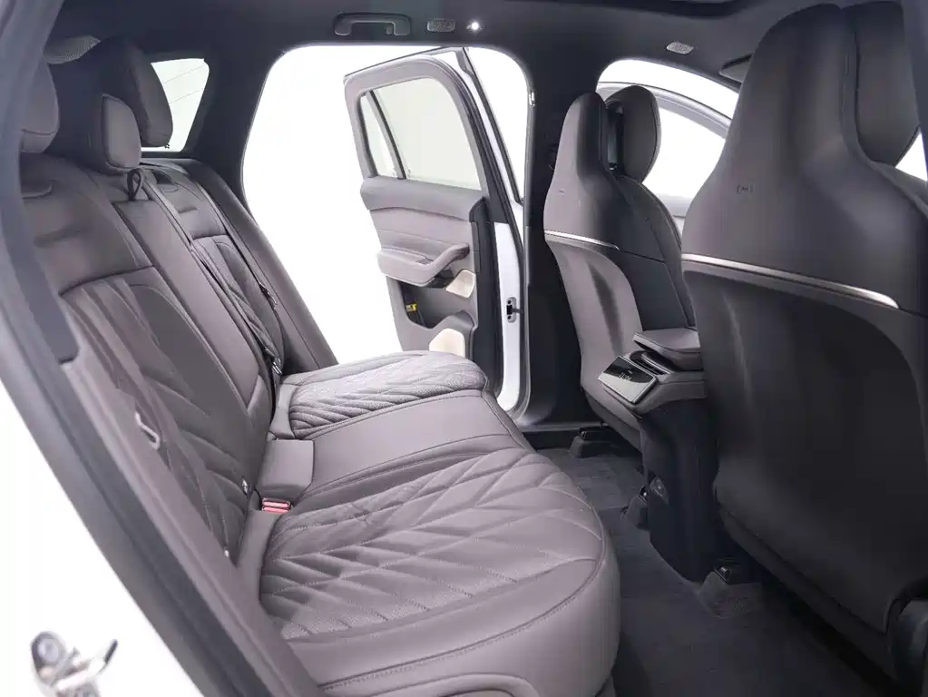 NIO ES6 2025 — фото 18