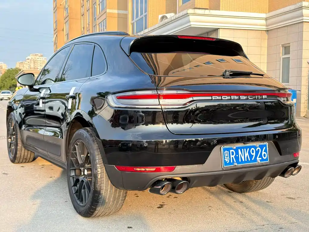 Porsche Macan 2018 — фото 9