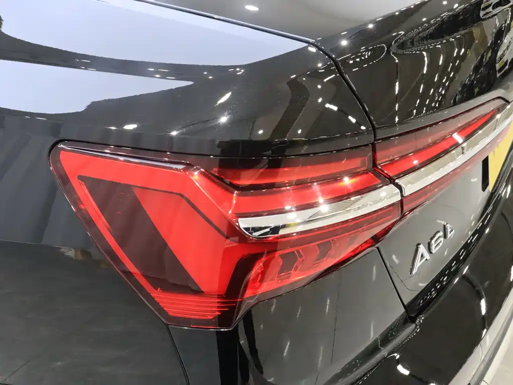 Audi A6L 2023 — фото 19