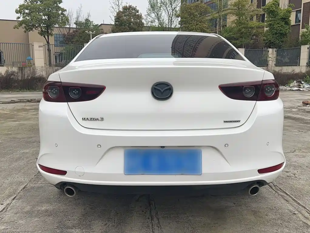 Mazda 3 Axela 2024