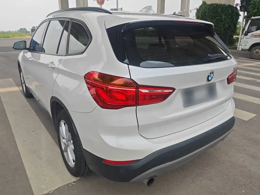 BMW X1 2016 — фото 5