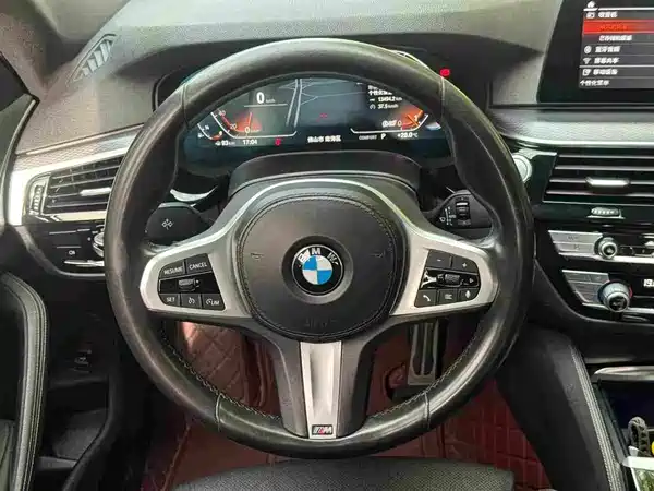 BMW 5 Series 2021