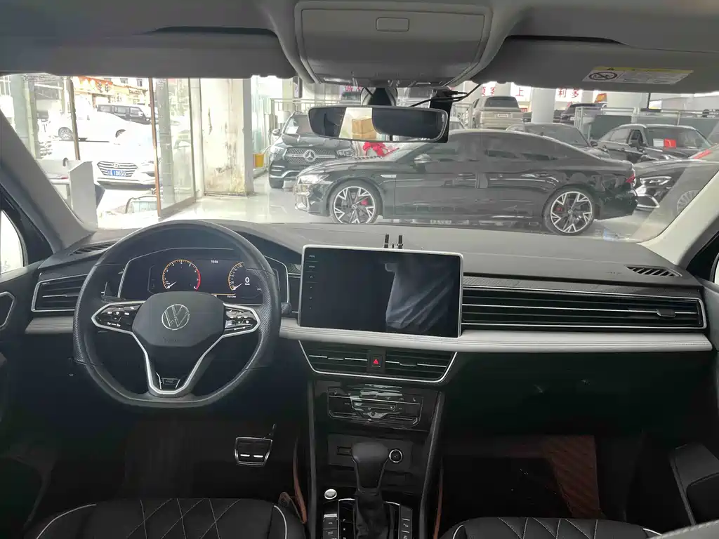 Volkswagen Tiguan L 2021