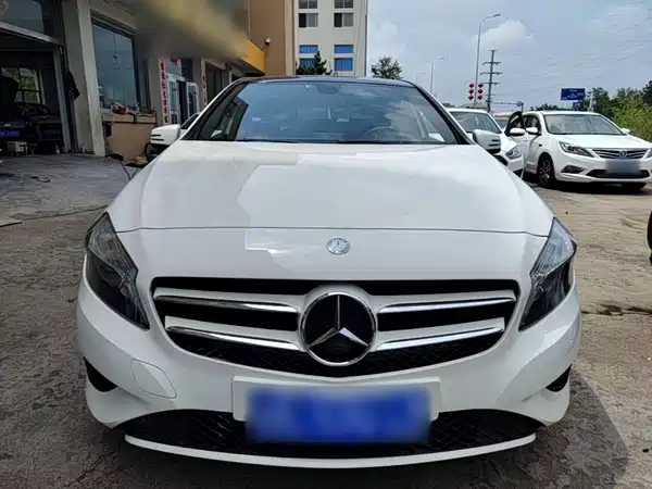 Mercedes-Benz A-Class 2015