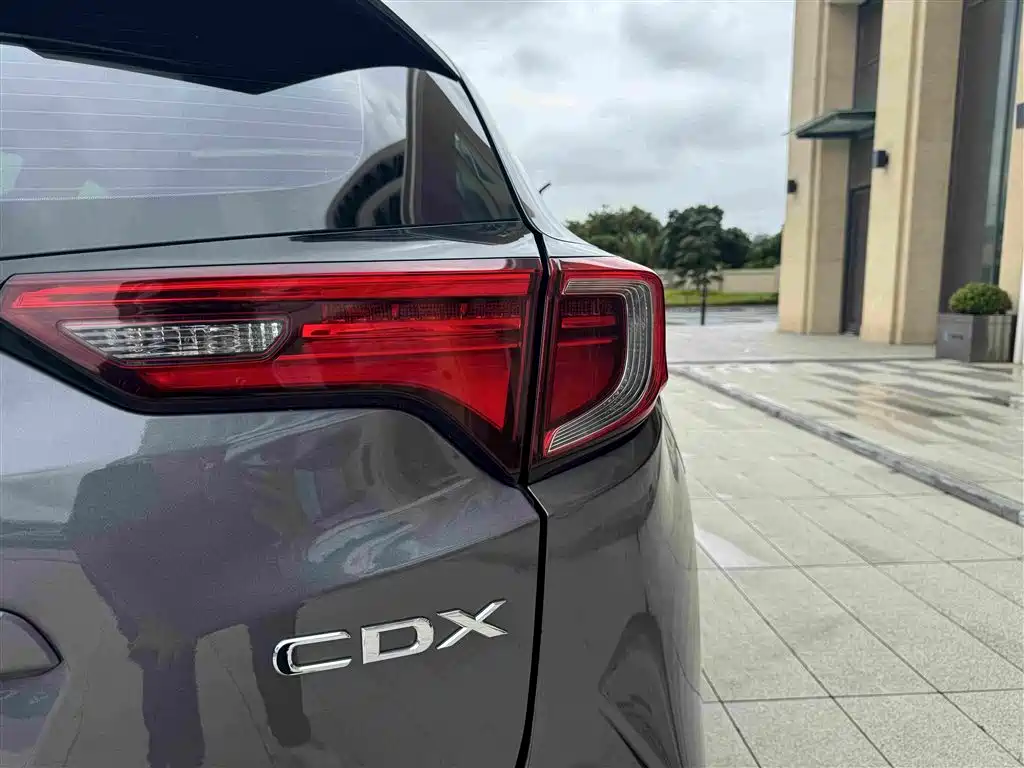 Acura CDX 2017 — фото 16