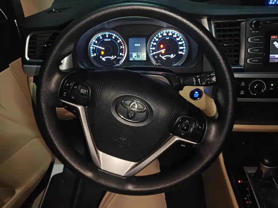 Toyota Highlander 2021 — фото 15