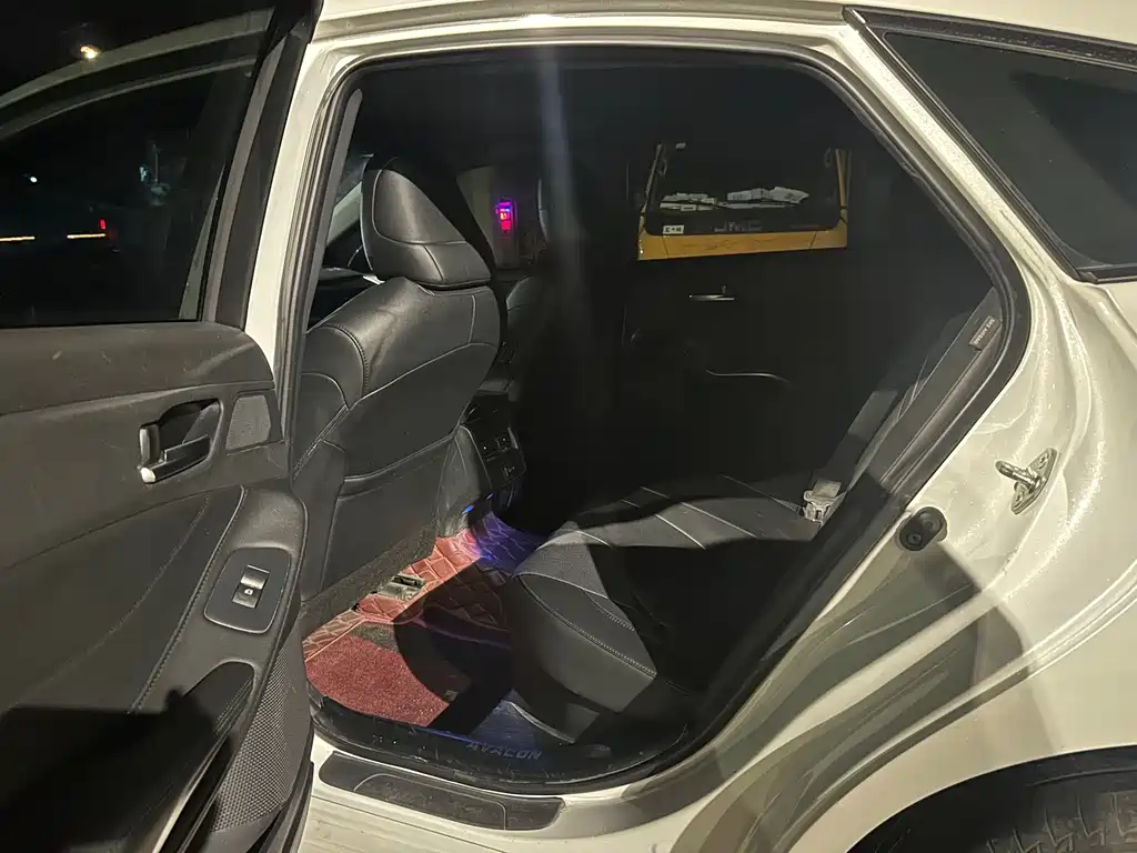 Toyota Avalon 2023