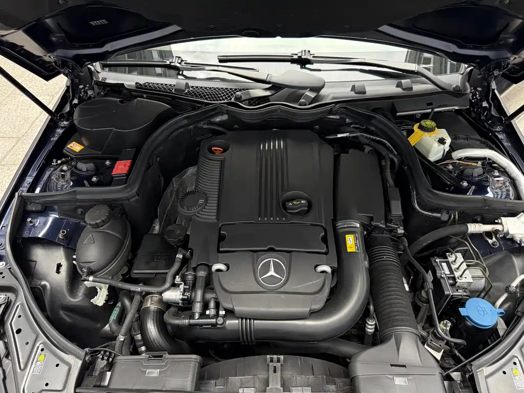 Mercedes-Benz E-Class 2013 — фото 29