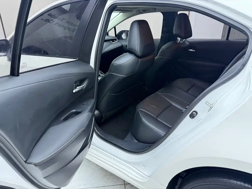 Toyota Corolla 2022 — фото 15