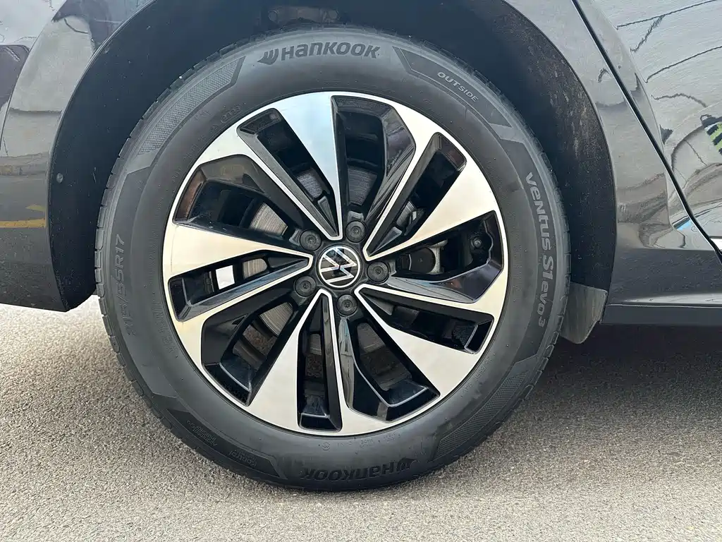 Volkswagen Passat 2023 — фото 22