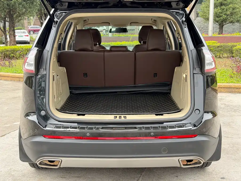 Ford Edge 2018 — фото 18