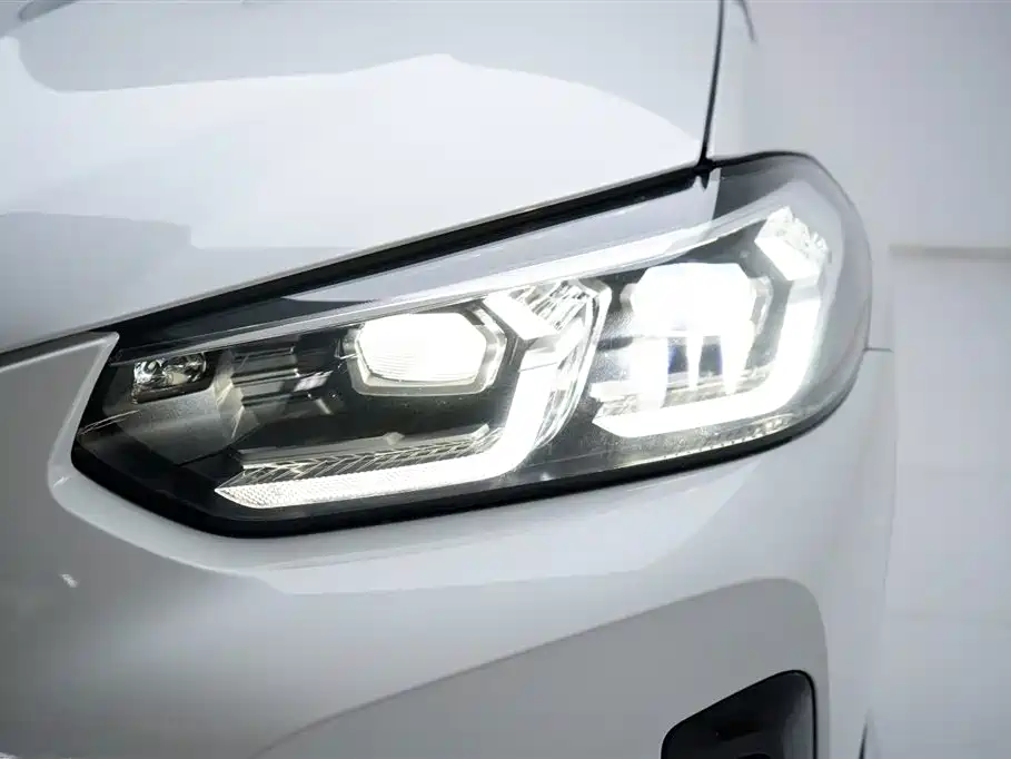 BMW X3 2022 — фото 12