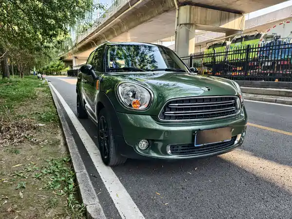 MINI Countryman 2016