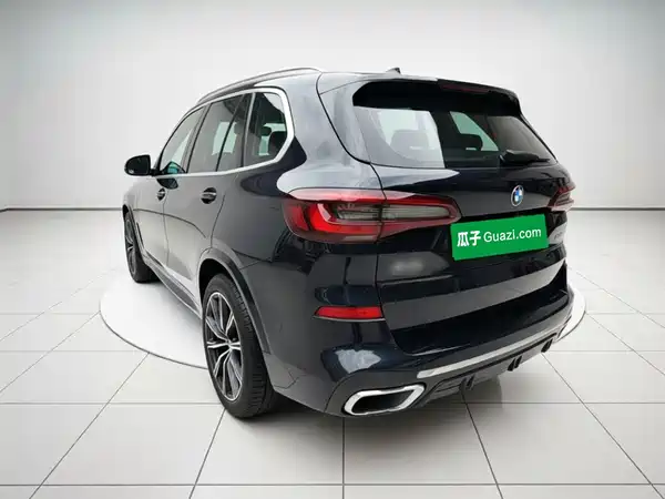 BMW X5 2021