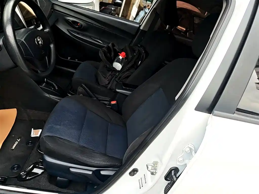 Toyota Yaris L 2019 — фото 15