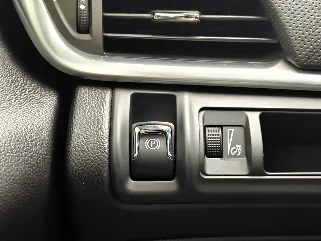 Cadillac XTS 2018 — фото 18