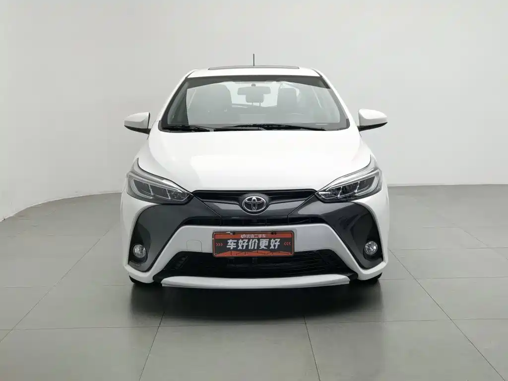 Toyota Yaris L 2021