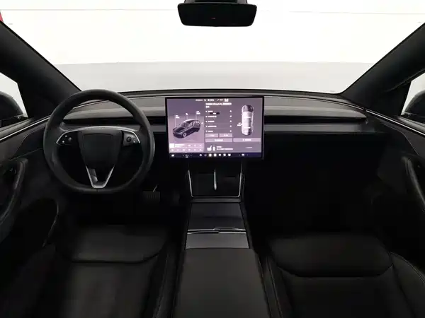 Tesla Model Y L 2025