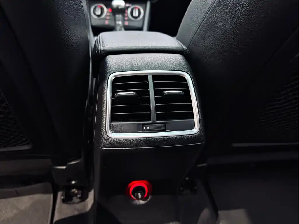 Audi Q3 2019 — фото 17