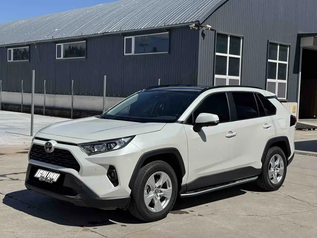 Toyota RAV4 2024