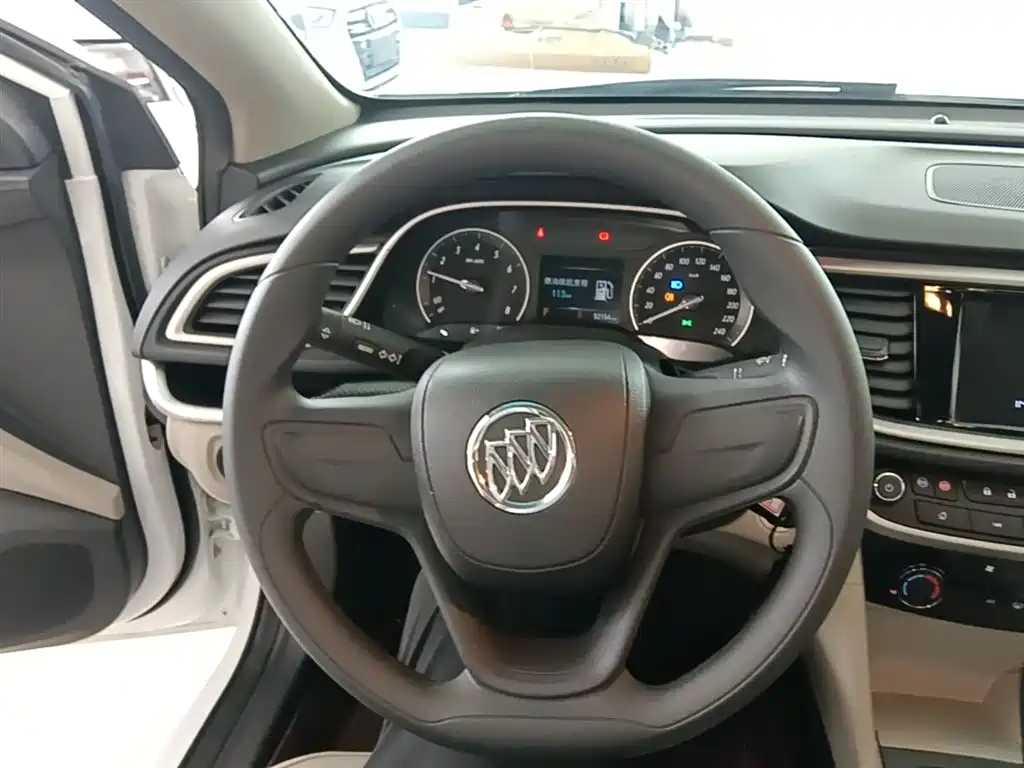 Buick Excelle 2020 — фото 11