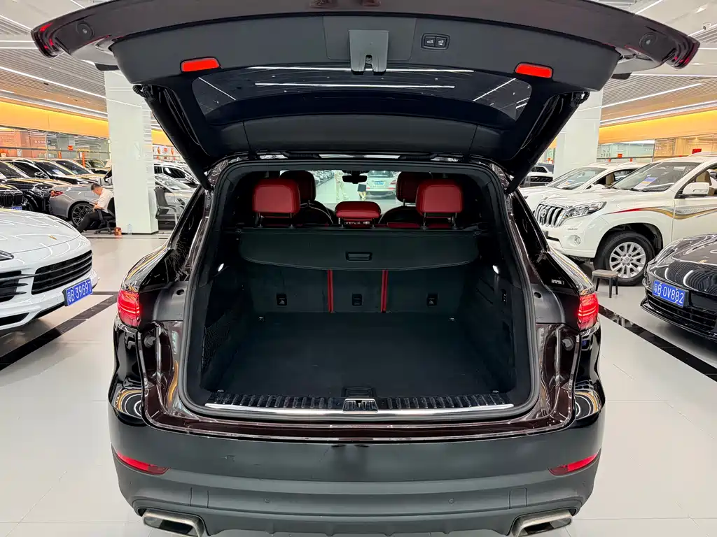 Porsche Cayenne 2020 — фото 12
