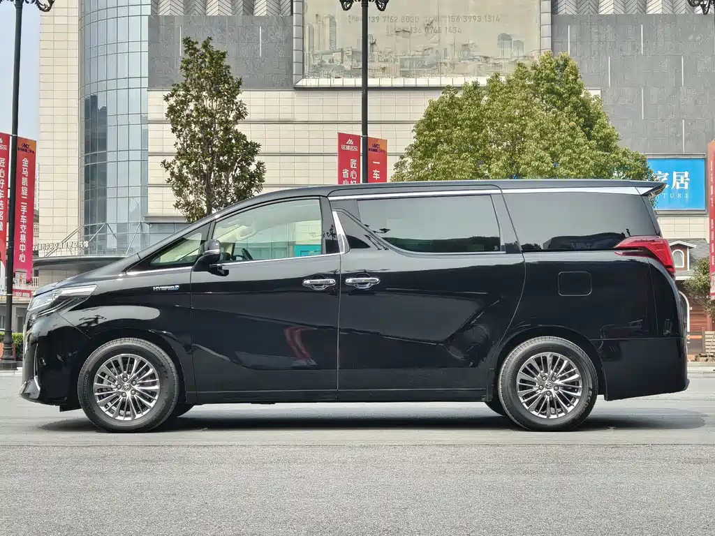 Toyota Alphard 2020 — фото 7