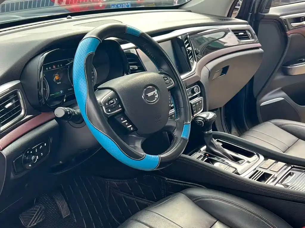 GAC Trumpchi GS8 2019 — фото 9