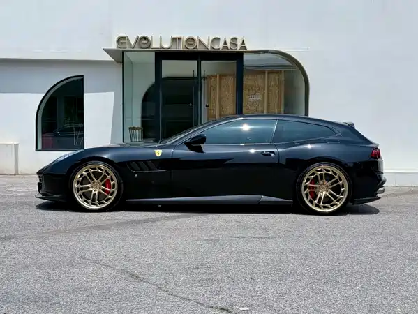 Ferrari GTC4Lusso 2018