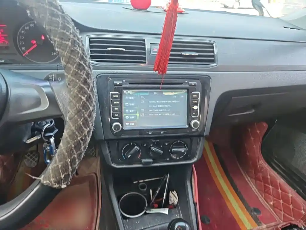 Volkswagen Santana 2016