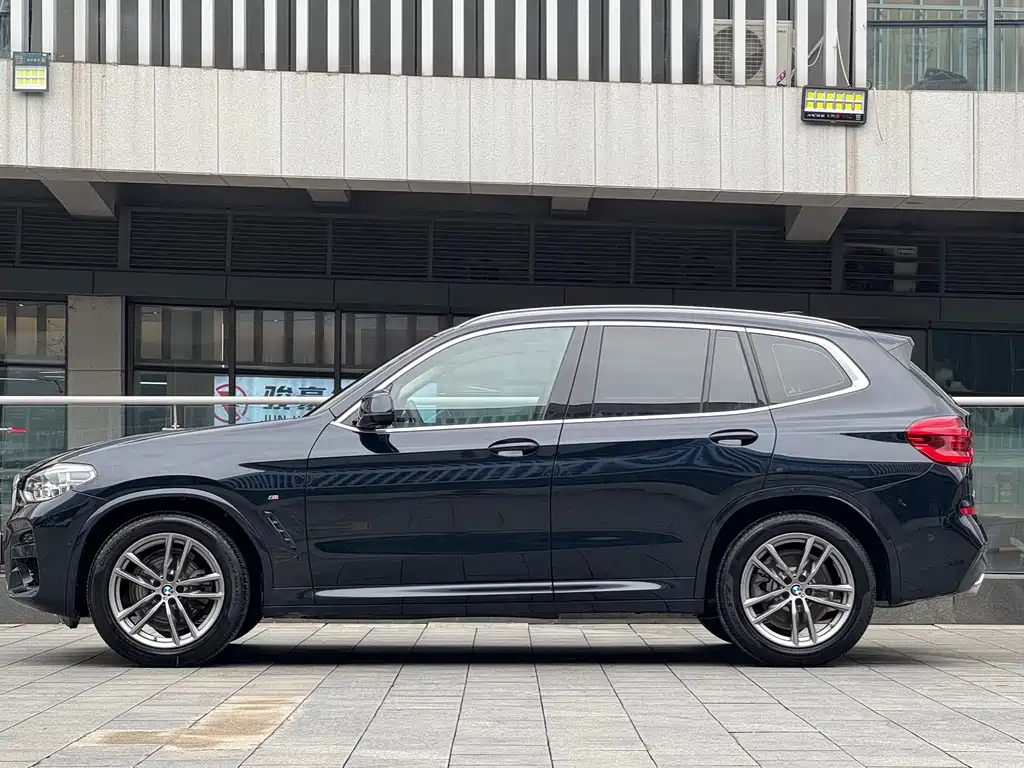BMW X3 2021
