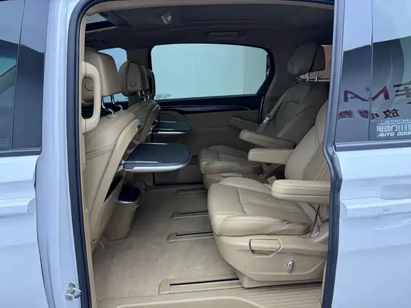 Buick GL8 2021