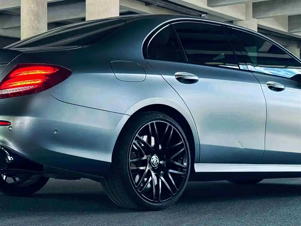 Mercedes-Benz E-Class AMG 2019 — фото 4