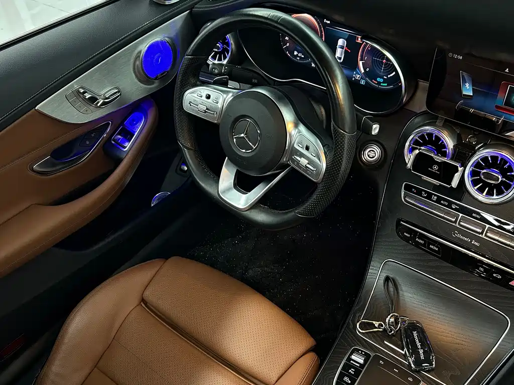 Mercedes-Benz C-Class 2020 — фото 12