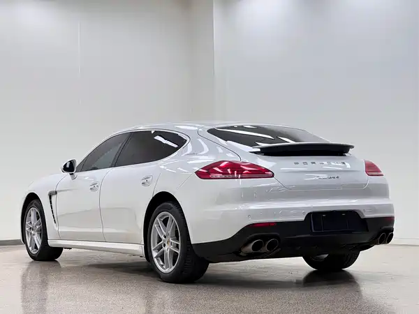 Porsche Panamera 2014