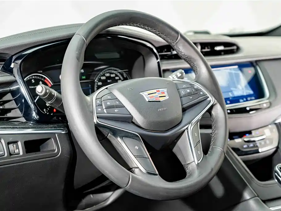 Cadillac XT5 2020 — фото 10